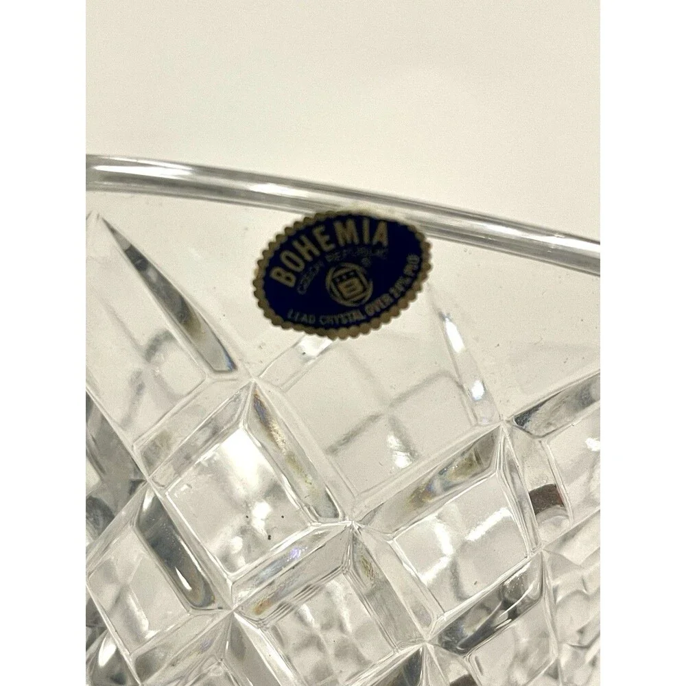 Vintage BOHEMIAN QUEENS LACE Crystal Cut Glass Vase 10